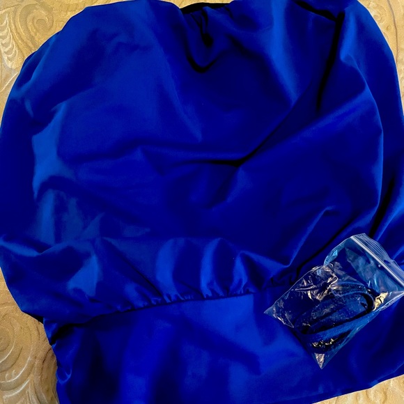 Royal blue Swimsuit top - Picture 1 of 1